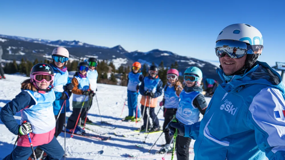 Group alpine ski lesson for children at ESi